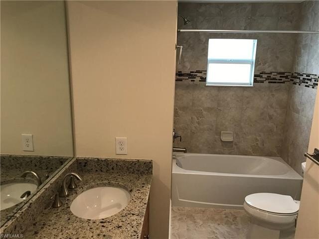 Building Photo - 27740 Roslin Dr