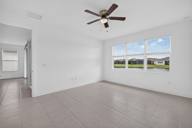 Building Photo - 13352 SW River Rock Rd