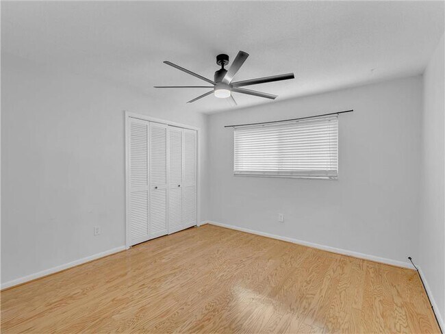 Building Photo - 11762 NW 26th Ct