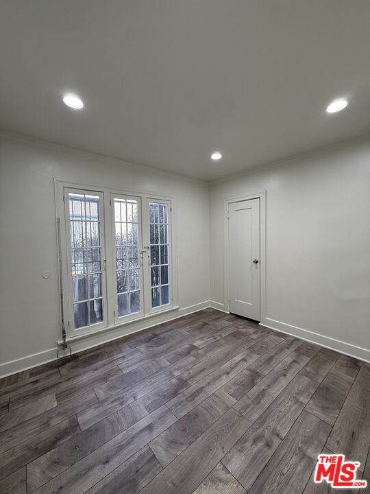 Building Photo - 734 S Gramercy Pl