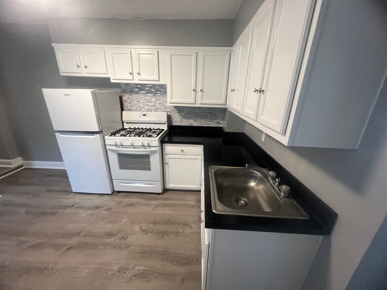 Building Photo - 1737 N Caroline St