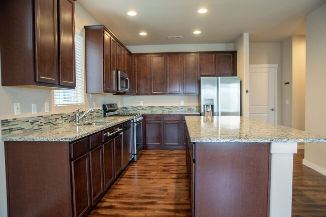 Building Photo - 3048 Puget Meadow Loop NE