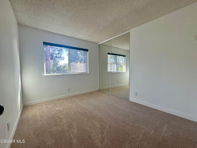 Building Photo - 3362 Blue Ridge Ct