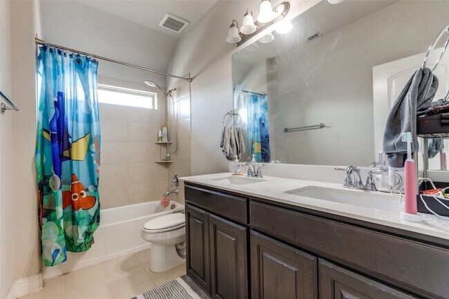 Building Photo - 8609 McCutchins Dr