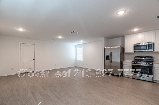 Building Photo - 3626 Amber Glade