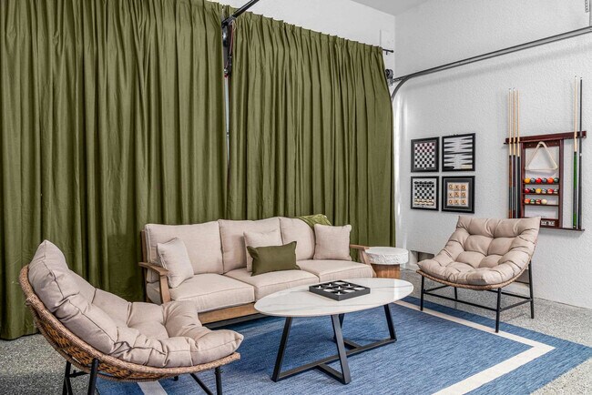 Building Photo - 1412 Leland Way