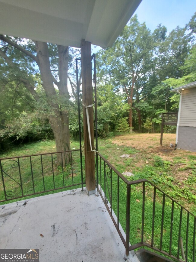 Building Photo - 1167 Mayland Cir SW