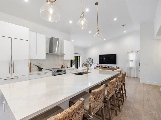 Building Photo - 3776 SW 107th Ct