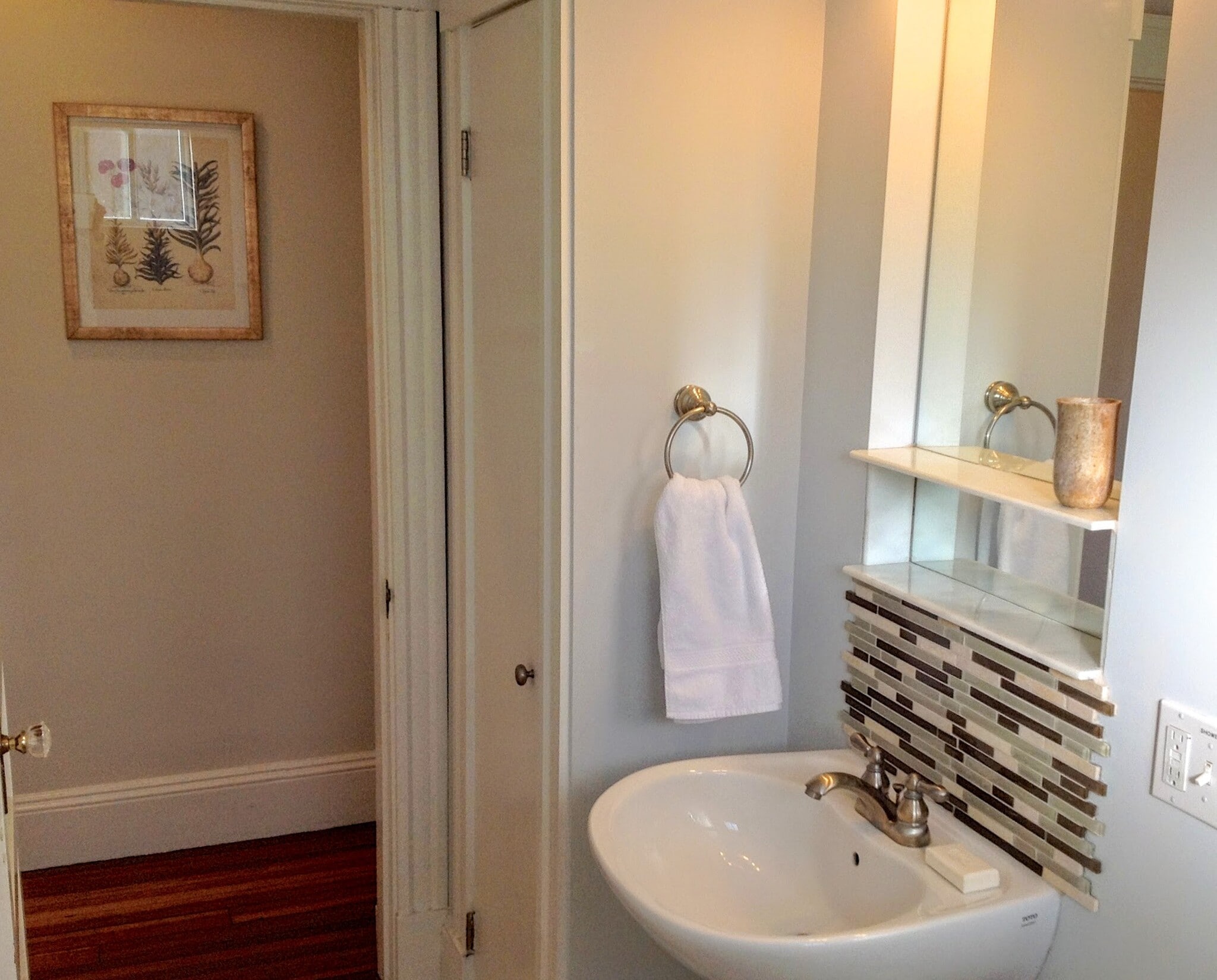 BATHROOM - 41 Fairfield Street