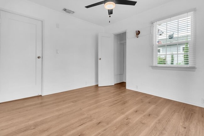 Building Photo - 8549 5th St