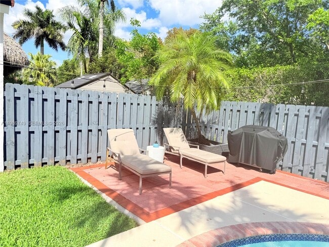 Building Photo - 4021 SW 153rd Ave