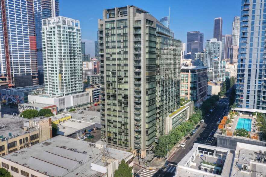 Building Photo - 1155 S Grand Ave