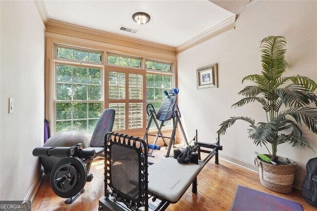Building Photo - 1071 Pearl