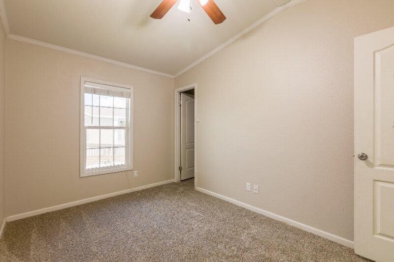 Building Photo - 7151 Woodlake Pkwy