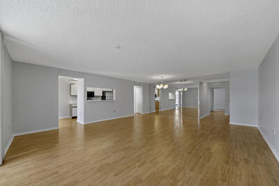 Building Photo - 105 Half Moon Cir