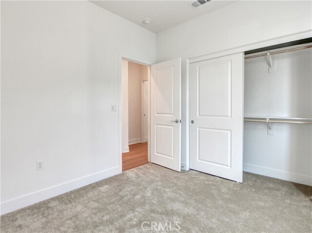 Building Photo - 230 Sora