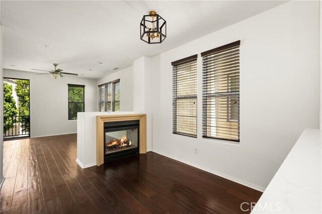Building Photo - 125 Tall Oak