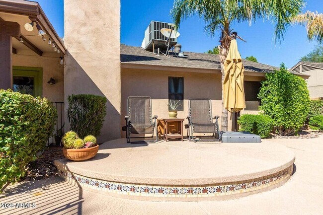 Building Photo - 6501 E Sandra Terrace