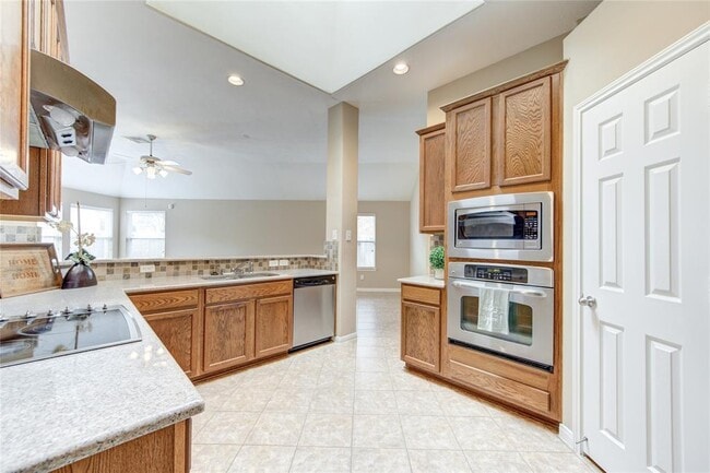Building Photo - 5806 Cedar Field Way