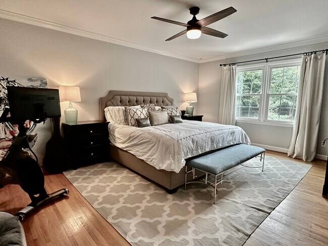 Building Photo - 1835 Manor Mill Rd