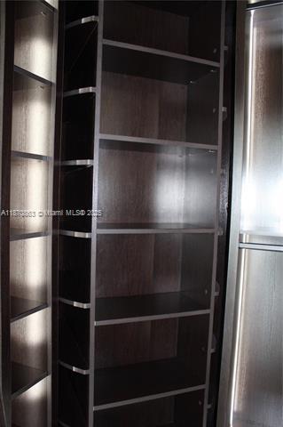 Building Photo - 495 Brickell Ave