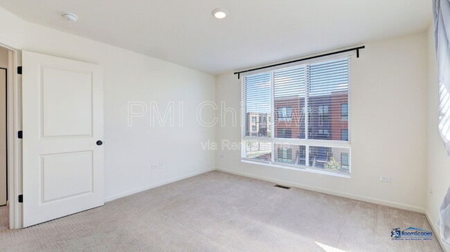 Building Photo - 2326 Venture Dr