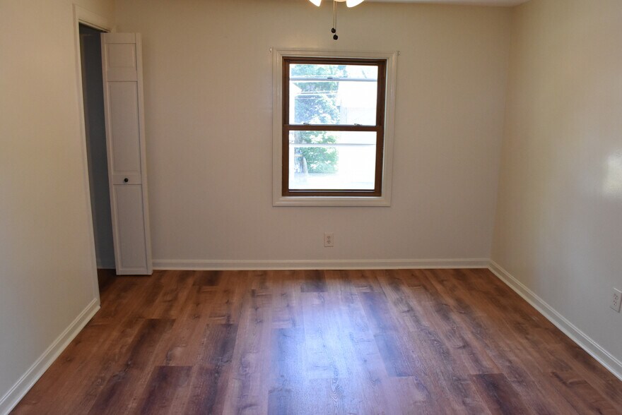 Building Photo - 539 North St