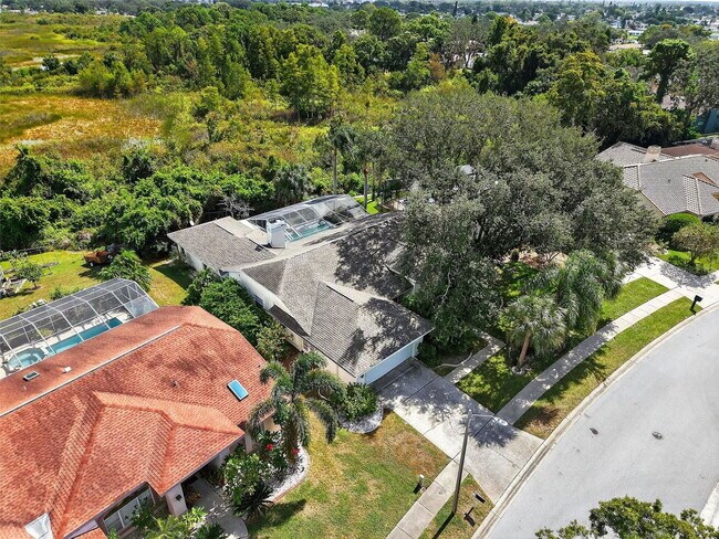 Building Photo - 2824 Summervale Dr