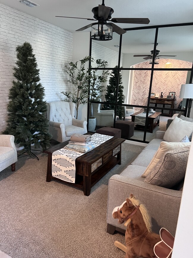 Building Photo - 5358 Douglas Fir Dr