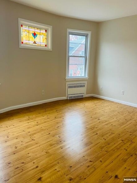 Building Photo - 176 Shaw St