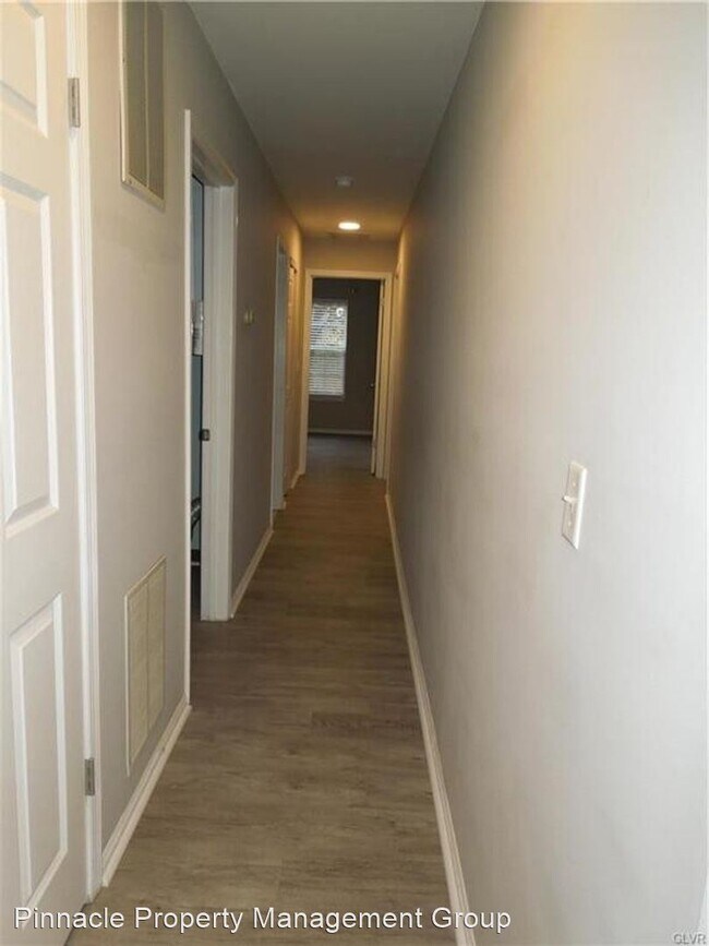 Building Photo - 2 br, 2 bath House - 1928 Mattis St