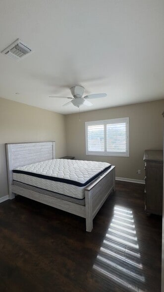 Building Photo - 14012 Quailridge Dr