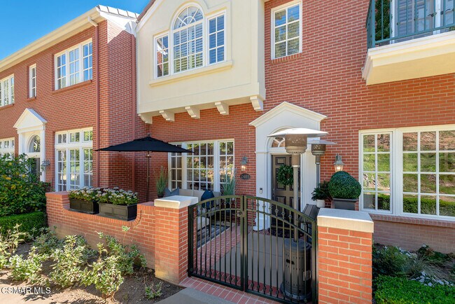 Building Photo - 2485 Waldemar St