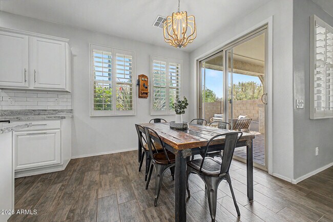 Building Photo - 5103 S Moccasin Trail