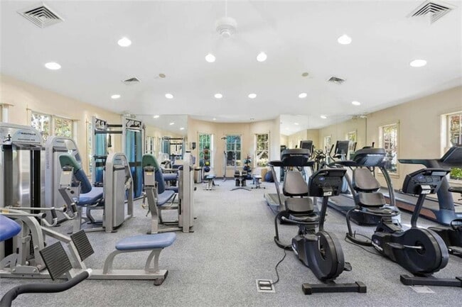 Building Photo - 9931 Mancunian Way