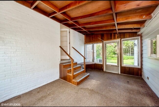 Building Photo - 8050 Prospect St