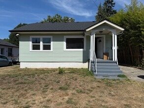 Building Photo - 3601 N Russet St