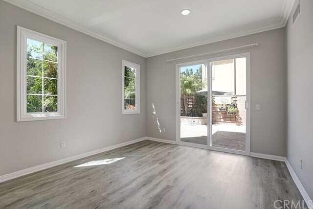 Building Photo - 21 Gardenpath
