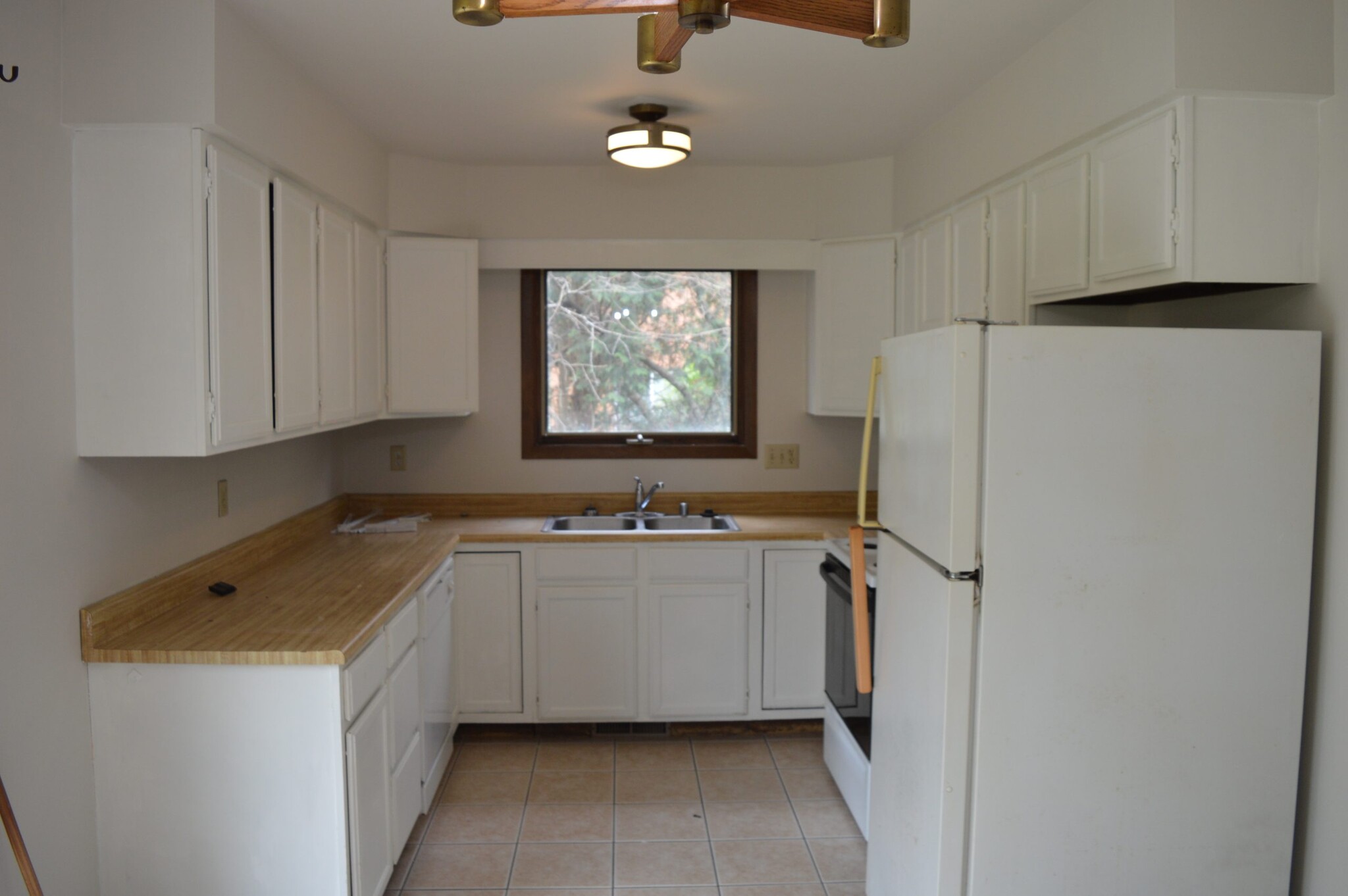 Building Photo - 2646 Osmundsen Rd