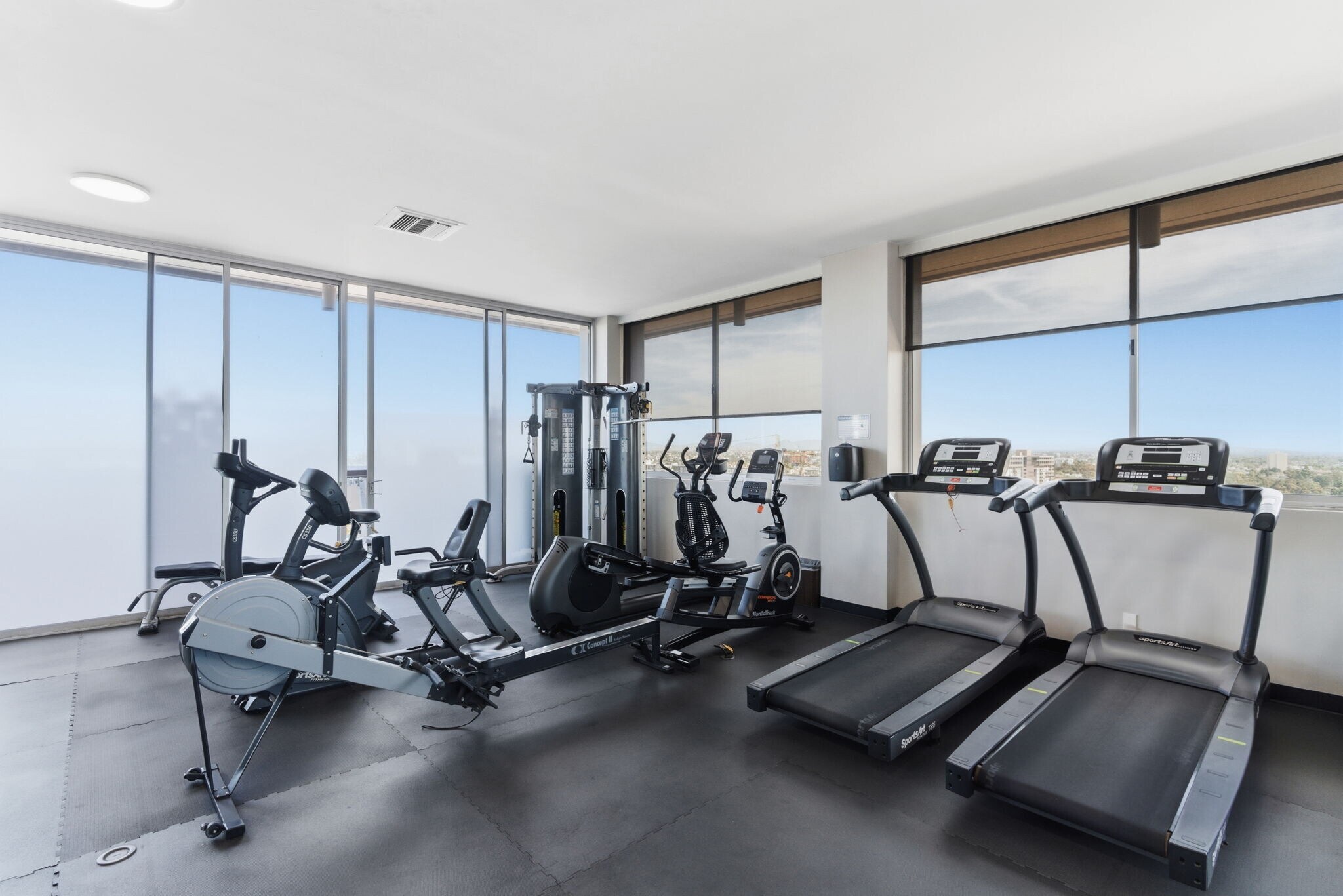 Building Photo - 3535 1st Ave