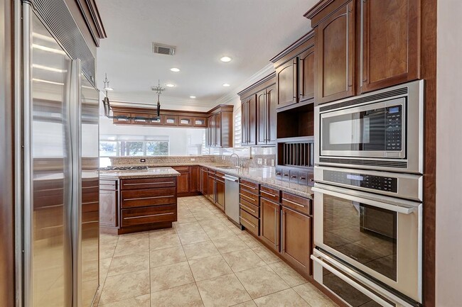 Building Photo - 2019 Bendstone Cir