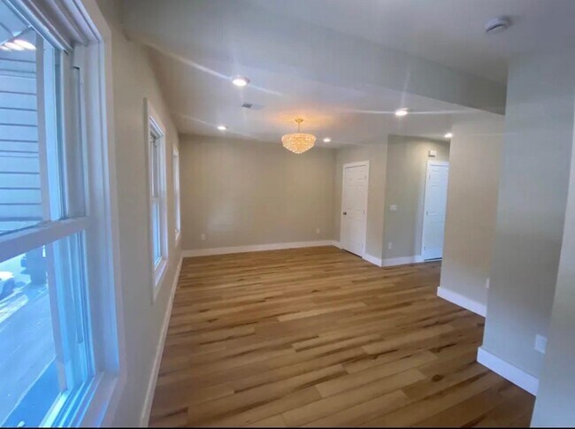 Building Photo - 275 Avenue B Ave