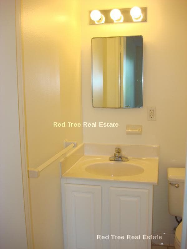 Building Photo - 185 Freeman St