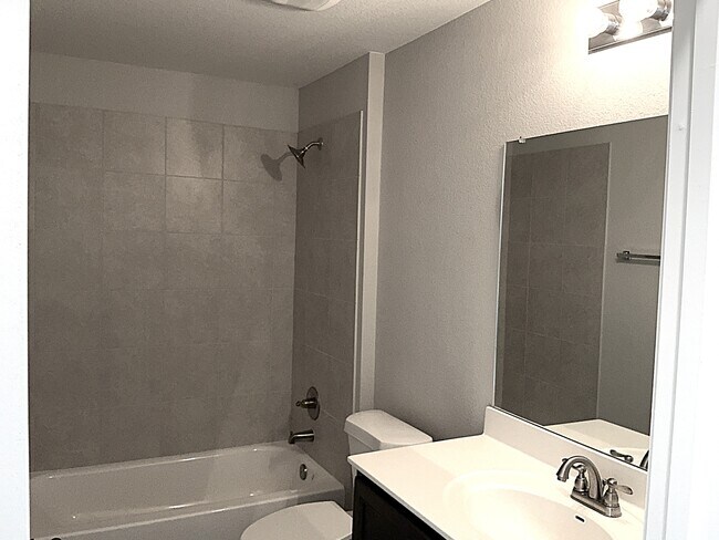 Building Photo - 5801 Kara Dr