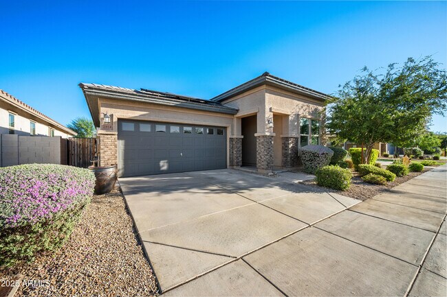 Building Photo - 2814 W Apollo Rd