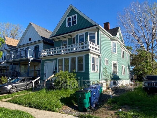 Building Photo - 408 Woodlawn Ave
