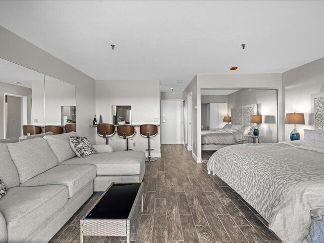 Building Photo - 133 Commander Shea Blvd