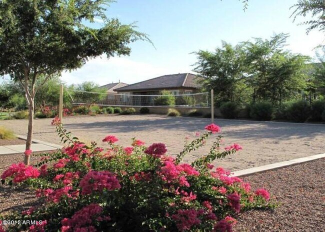 Building Photo - 2732 E Canyon Creek Dr