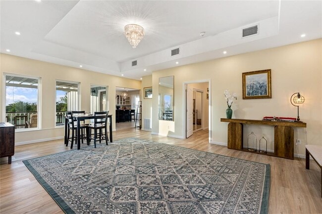 Building Photo - 158 Goertz Dr