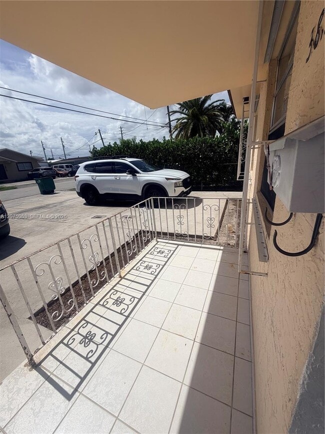 Building Photo - 3821 SW 89th Ct
